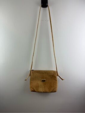 Montado Portugal Lightweight Cork Crossbody Bag Sustainable Minimalist Tan Vegan